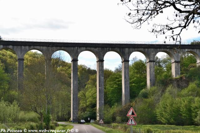 Aqueduc de Montreuillon