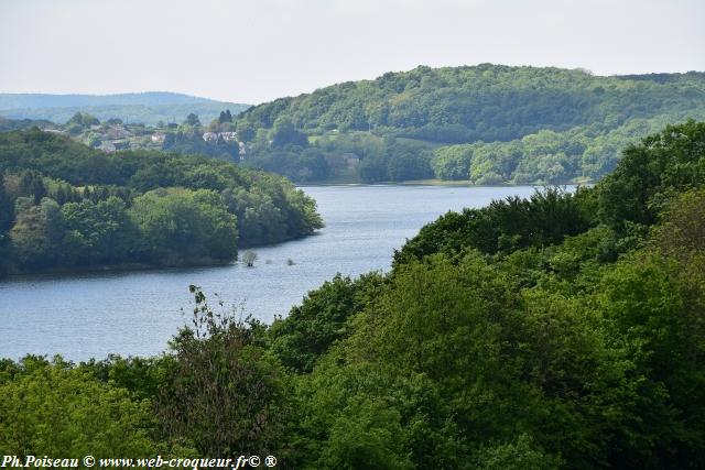 Lac de Pannecière