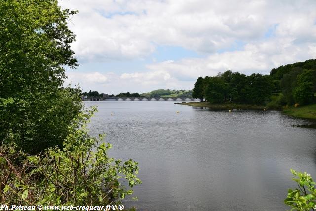 Lac de Pannecière