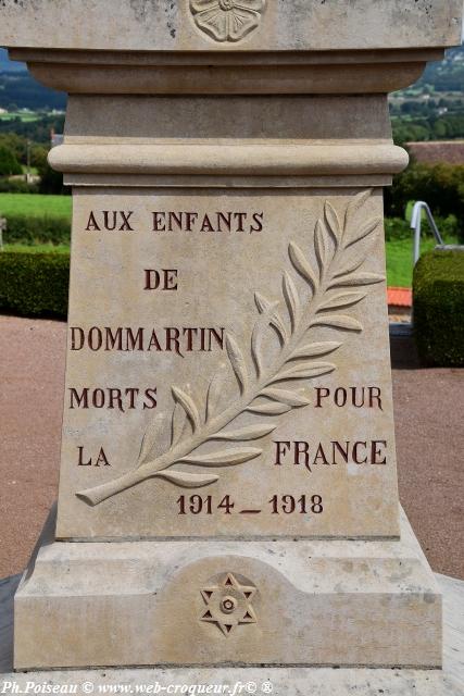 Monument aux Morts Dommartin