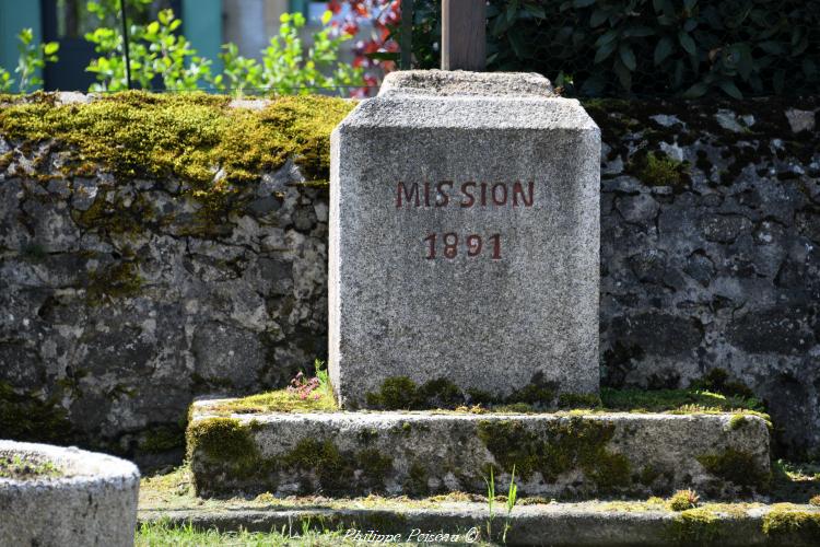 Croix de mission de Saint-Brisson