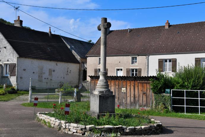 Croix de Taconnay un patrimoine