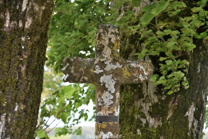 Croix de chemin de Neuffontaines