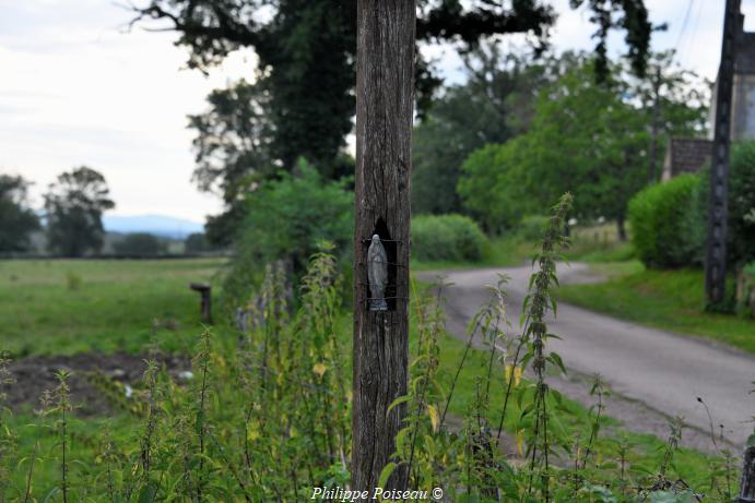 Croix du carrefour d'Héry un patrimoine