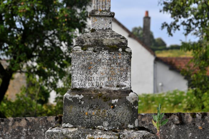 Croix du Cimetière d'Héry