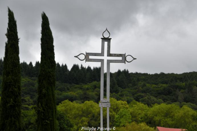 La croix du cimetière de Bazoches un patrimoine