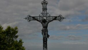 Croix du cimetière de Dompierre-sur-Héry