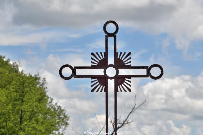 Croix de cimetière de Dornes un patrimoine