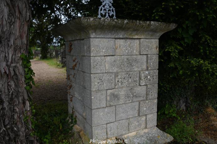 Croix du cimetière de Livry 2024_3012