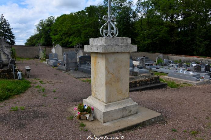 Croix du Cimetière de Ménestreau