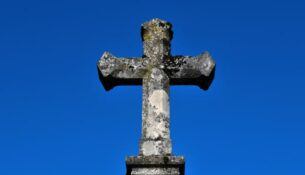 Croix du cimetière de Saint Agnan