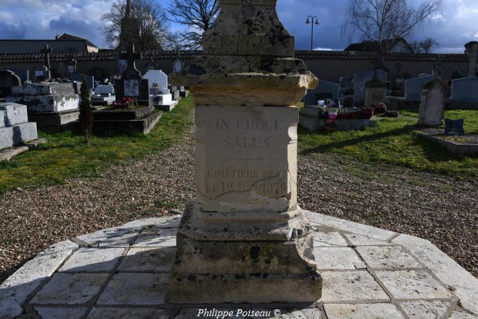 Croix du cimetière de Saint Martin d'Heuille