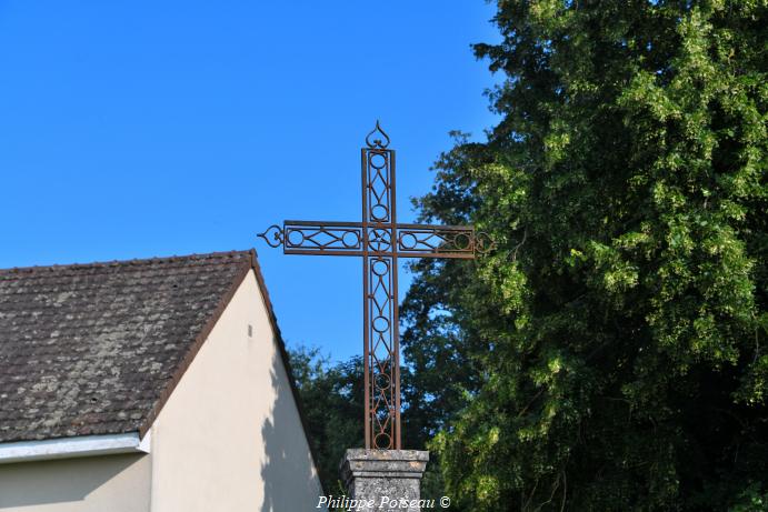 Croix du cimetière de la Celle sur Loire