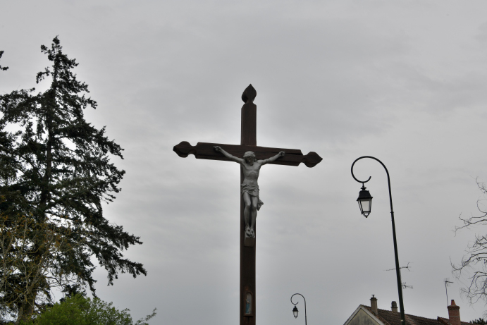 Le Crucifix de Dirol un beau patrimoine