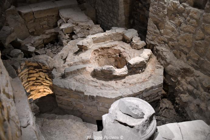 Crypte archéologique de la cathédrale de Nevers un patrimoine