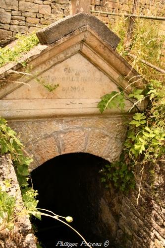 La fontaine sacrée de Saint-Gengoult