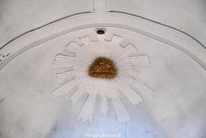 Intérieur de l'église de Dornes un patrimoine