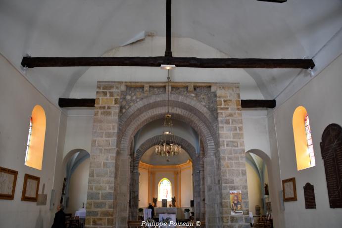 Intérieur de l'église de Dornes un patrimoine