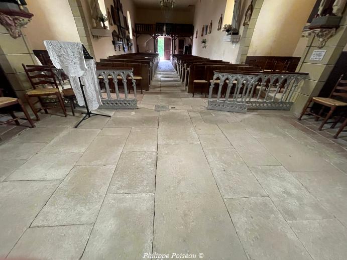 Intérieur de l'église de Moussy