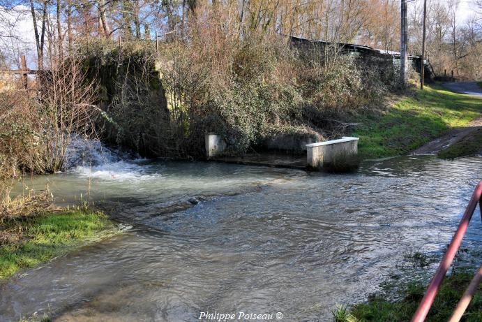 Lavoir du Gué d'Heuillon