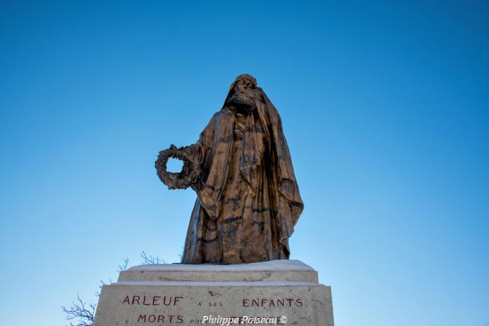 Monument aux Morts d'Arleuf