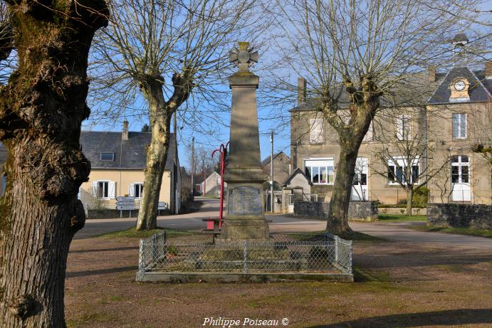 Monument aux morts de Saxi-Bourdon