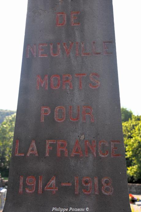 Monument aux morts de Taconnay un hommage