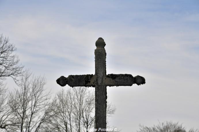 Croix du cimetière de Planchez