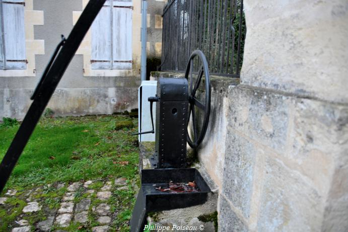 Pompe du château de Guérigny