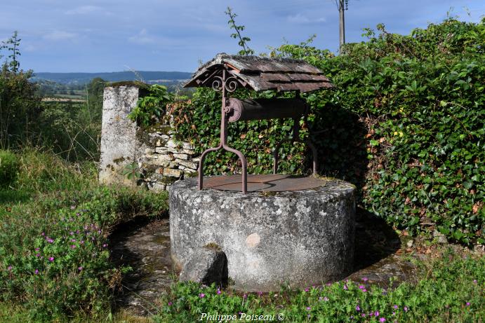 Puits du carrefour de Dompierre sur Héry