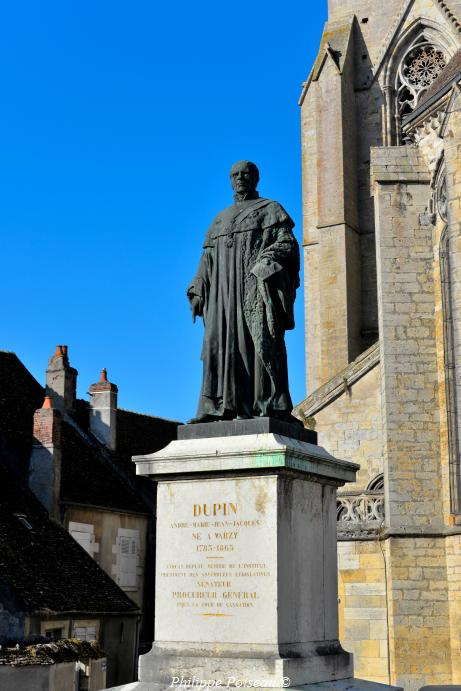 Statue Dupin de Varzy un patrimoine